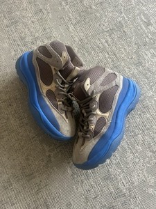 yeezy desert blue