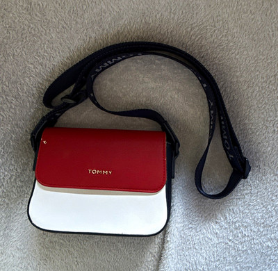 Tommy Hilfiger Umhängetasche Crossbody Kunstleder Logo weiß rot blau original