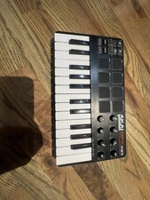 Akai MPK Mini MK3 25 Key Electronic Keyboard - Black/Red/White