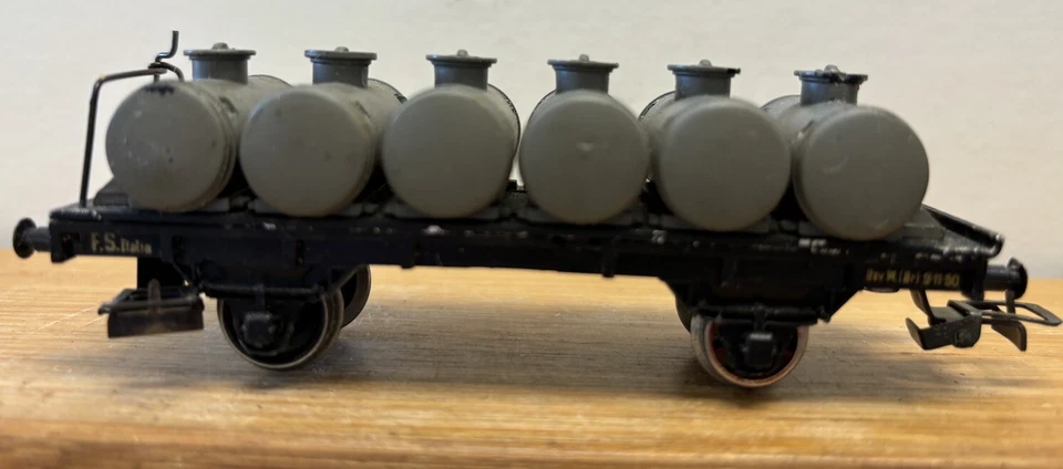 Rivarossi Tank Truck M.6 Querliegenden Tanks And Federpuffern D. FS Italia - Image 3 of 4