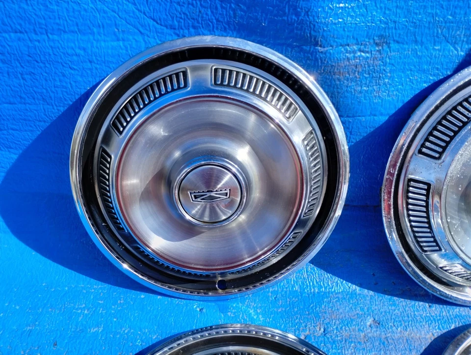 Juego de cubiertas de rueda tapacubos Ford Fairlane Falcon Torino 1969 a 1971 de 14 pulgadas Foto 4 de 4