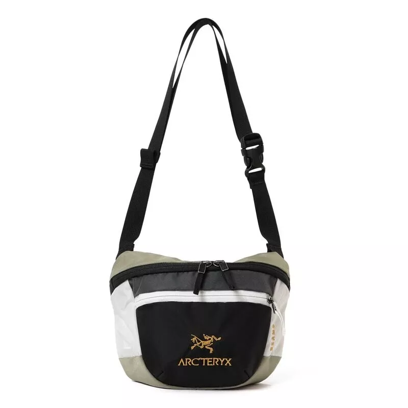 ARC’TERYX × BEAMS /  Mantis 2 Waistpack