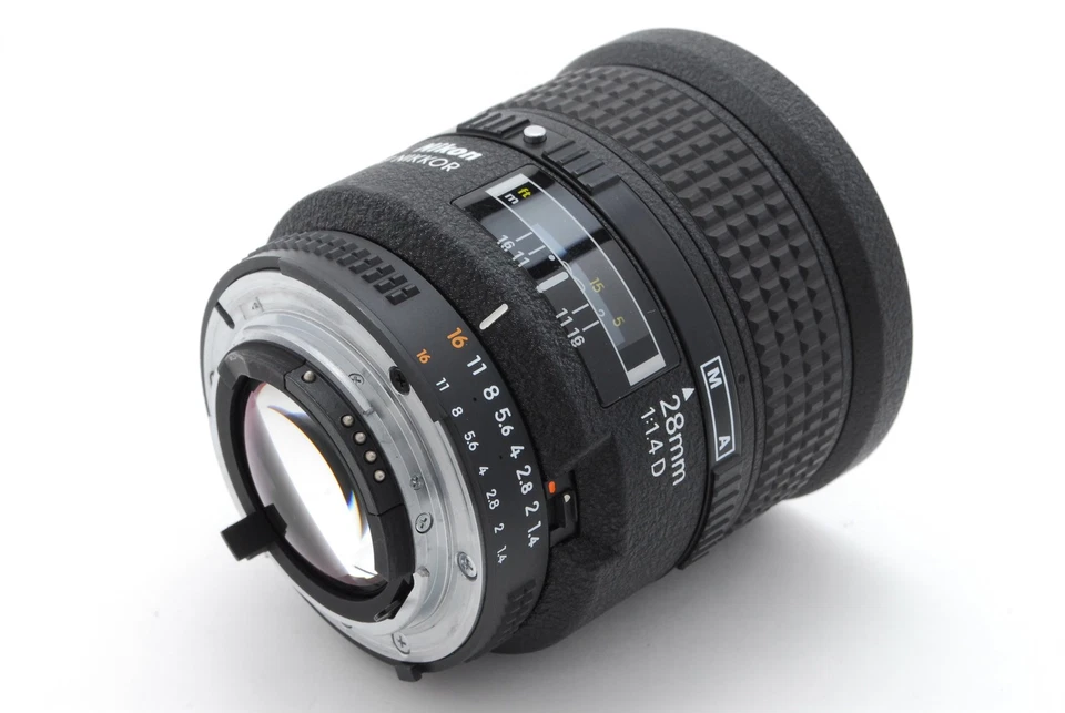[MINT] Nikon AF Nikkor 28mm F/1.4 D Wide Angle Lens From JAPAN - Image 4 of 4