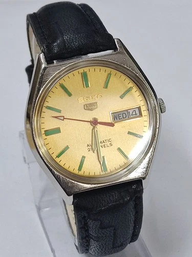 Vintage Seiko Automatic Day Date Dial Wrist Watch  EP33-E33-S