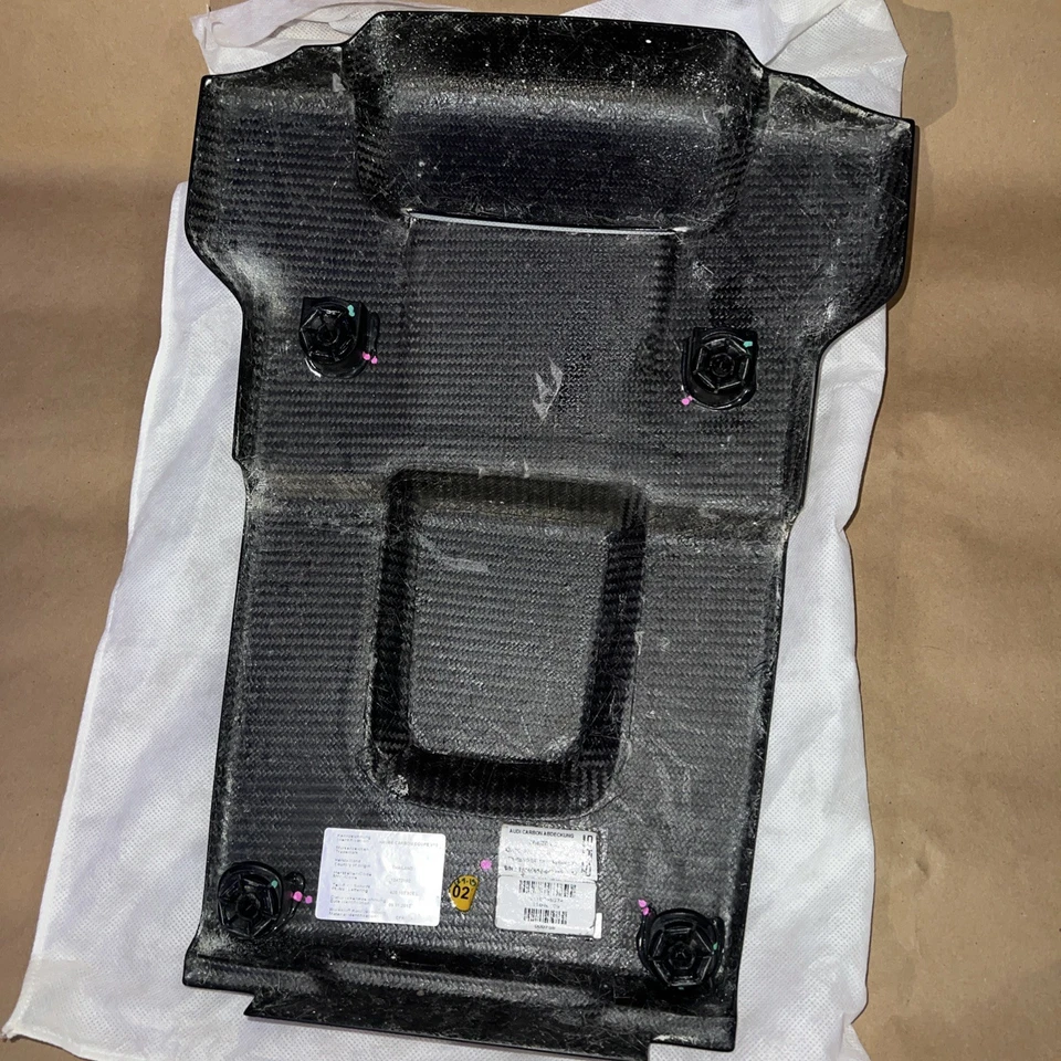 Cubierta de motor de carbono Facelift para Audi R8 V10 420103926L Foto 3 de 4