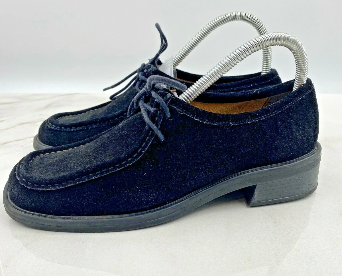 Clarks Minimalist Shoes
