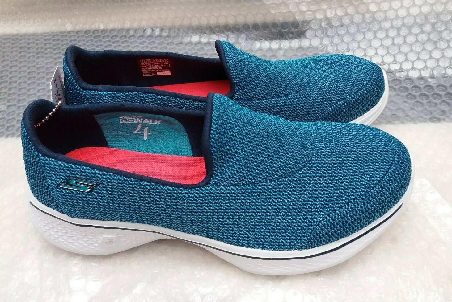 skechers goga max go walk 4