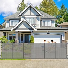 250" Extra Wide Retractable Baby Gates Outdoor Retractable Fence for Garage 21ft