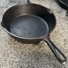 Griswold Cast Iron Hinged No8 Deep Skillet 1102 Small Logo