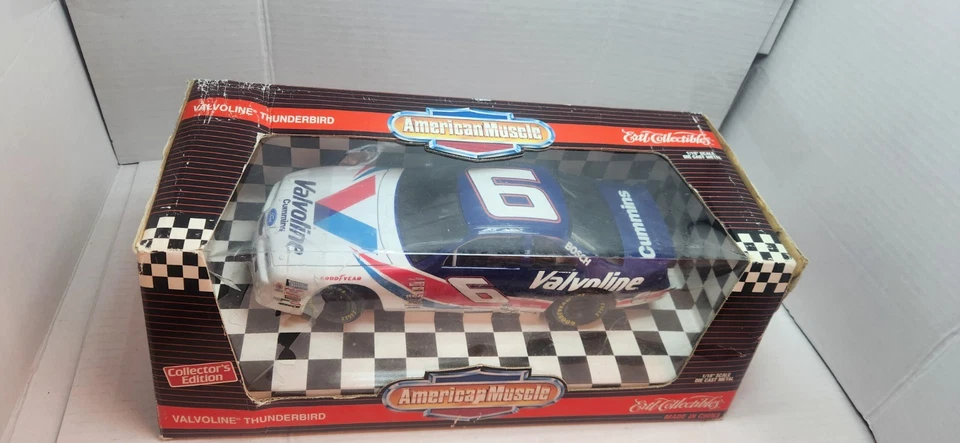 Vintage Mark Martin #6 Valvoline Ford Thunderbird 1/18 Diecast NASCAR 1995 Box - Image 3 of 4