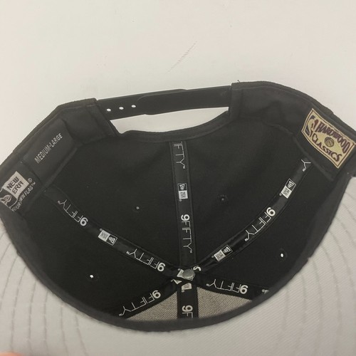 New Era 9Fifty New York Knicks Satin Specialty Snapback Size M/L Black HWC Print - Picture 6 of 8