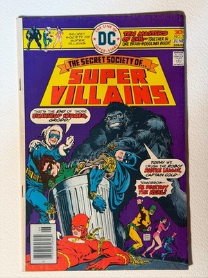 Secret Society of Super-Villains #1 (DC Comics May-June 1976)