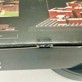 LEGO Architecture 21010 Robie House Wornbox Pic Sealed Retired HTF Fast Shipping