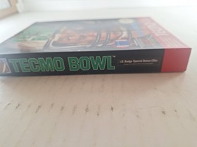 Tecmo Bowl (Nintendo NES) Complete in Box 