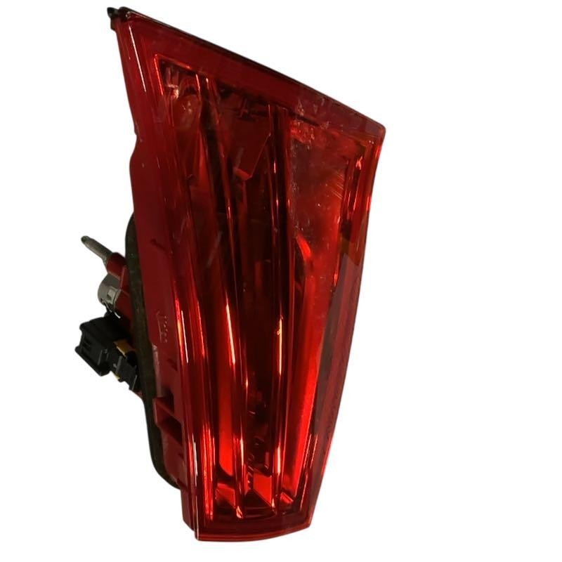Feu arrière droit Citroën C4 Berline bloc optique 9801857380 pièce de rechange carrosserie