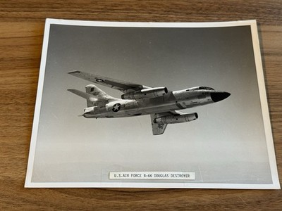 Douglas Aircraft B-66 Destroyer Factory Official Photograph  8X10