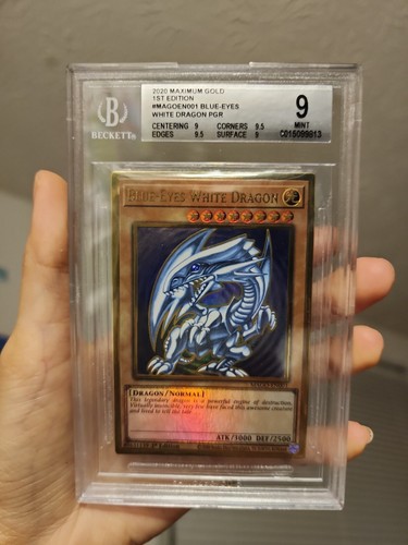 2020 Yugioh Blue Eyes White Dragon MAGO-EN001 Maximum Gold 1st Edition beckett