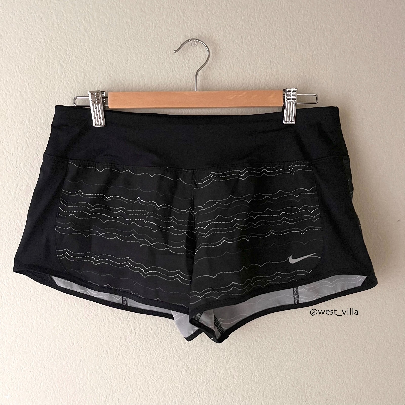 Nike Dri FIT Womens 3