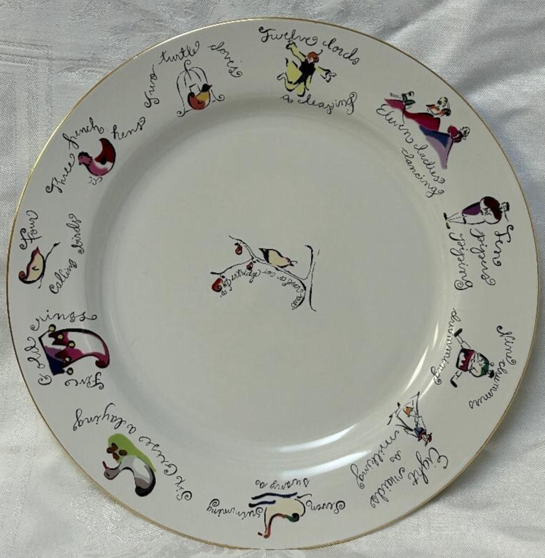 2 Rosanna Twelve Days of Christmas  Dinner Plates Holiday Retro 11" Gold Rim EUC