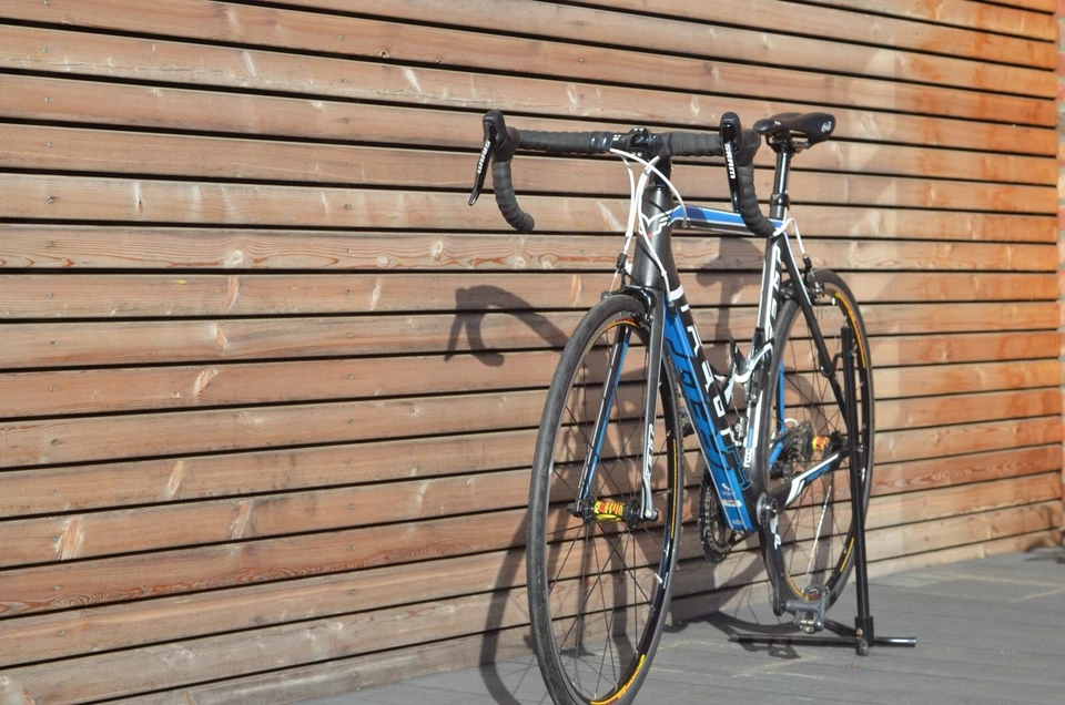 Felt f4 Carbon - Rennrad - 7,7 Kg - 58er Rahmen - Bild 2 von 4