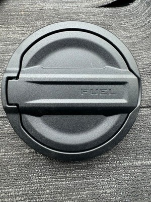 NEW OE 2021-2026 Jeep Wrangler Fuel Filler Door 2 DOOR | eBay