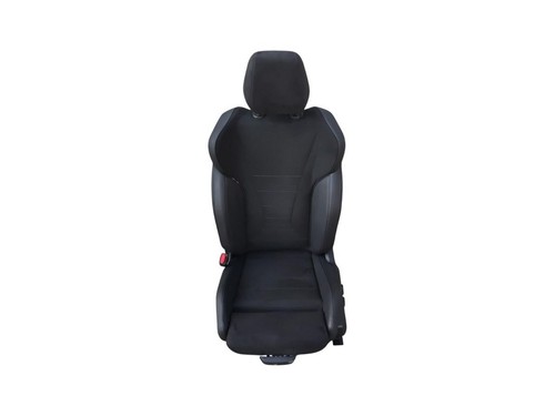 BMW 2 Active Tourer U06 2024 Fahrersitz BPA28810