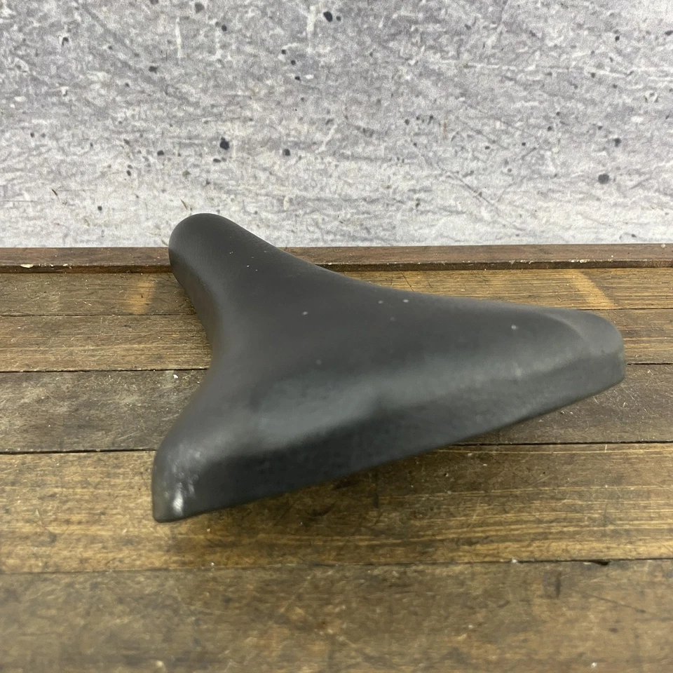 Selle San Marco Slim Line Saddle Black Racing Road Bike Seat 1990s 130mm Italy - Image 3 of 4