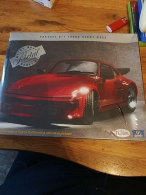  Porsche 911 Turbo Slant Nose   Metall-Modellbausatz 1:24 (Testors/Italeri)
