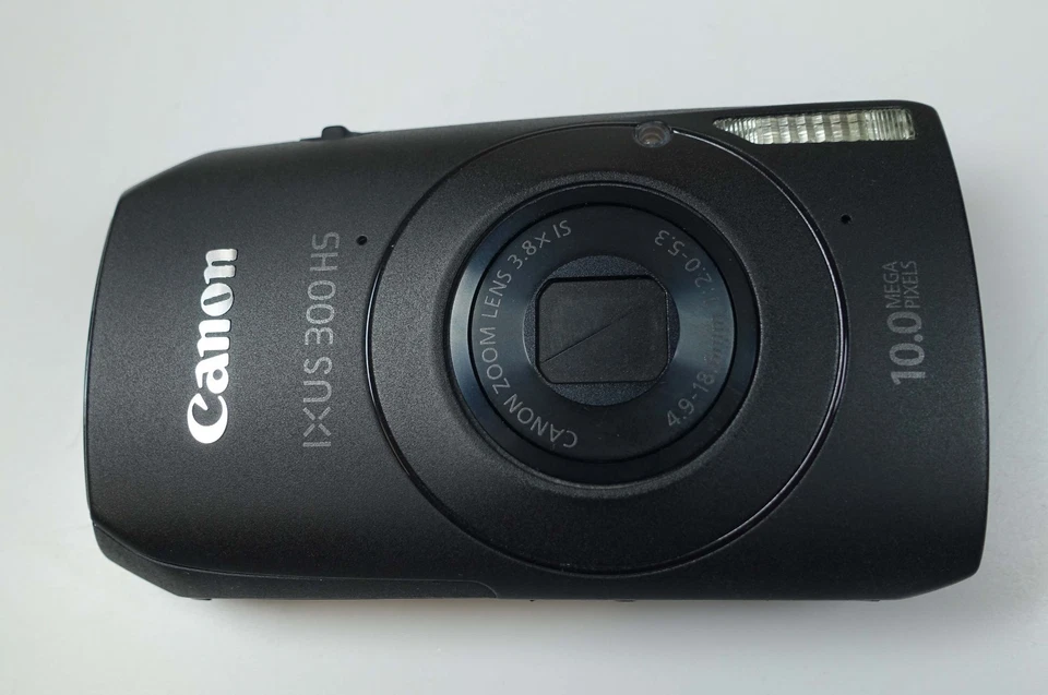 Canon IXUS 300 HS compact digital camera incl. accessory package + original leather case - Image 2 of 4