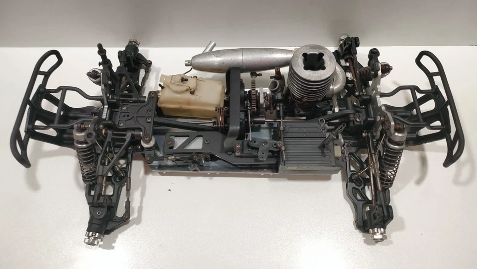 Hsp Savagery 1:8 Nitro Monster Truck Roller  - Image 3 of 4