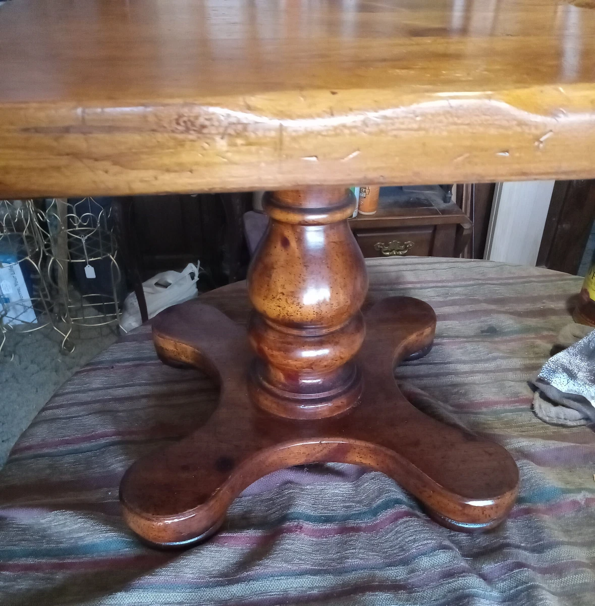 Ethan allen pine dining table deals