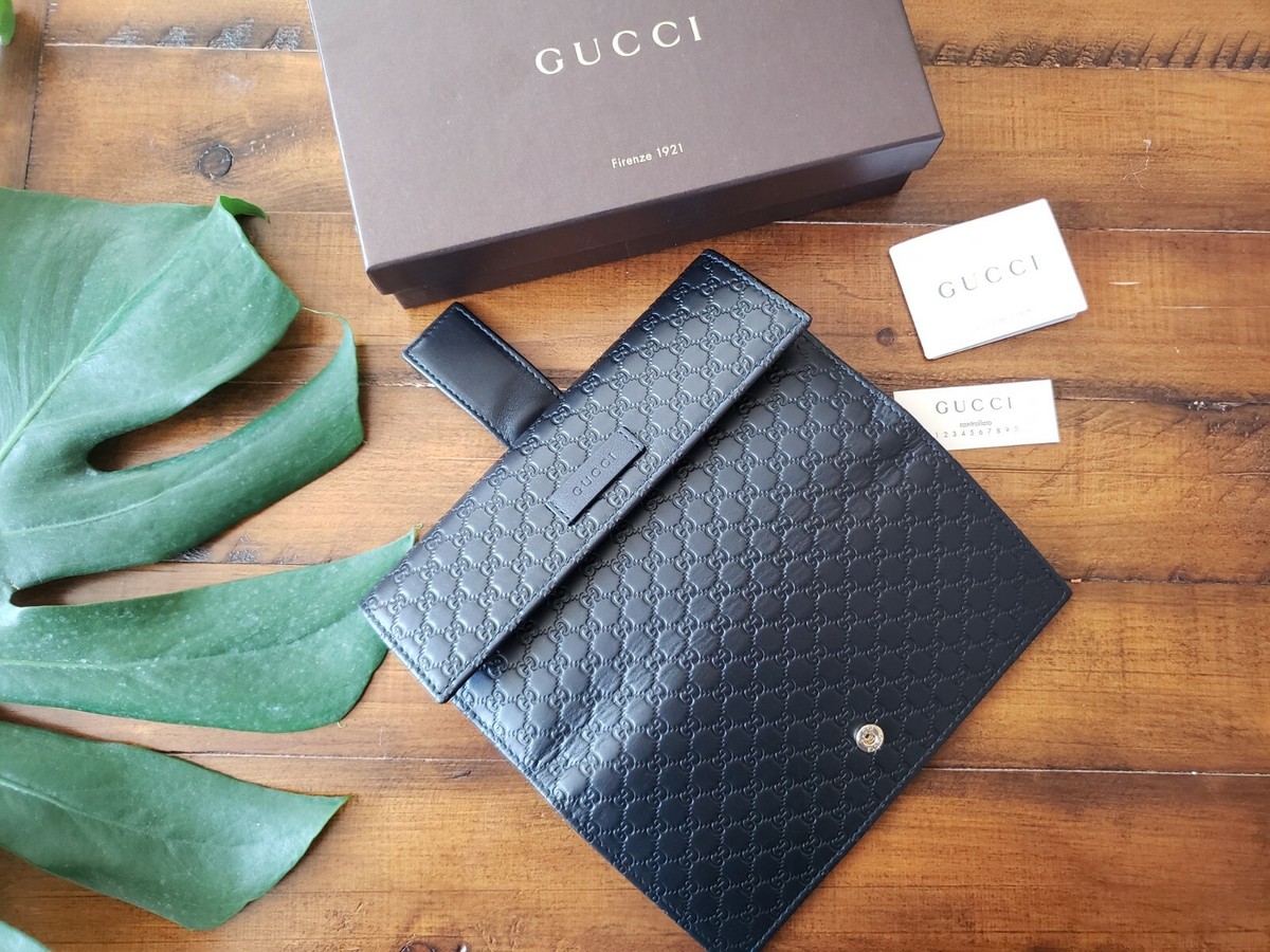 NWT* Gucci women display picture 1