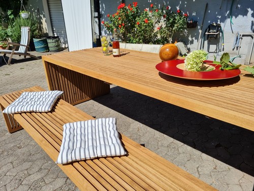 Massivholztisch und Massivholzbank - Bild 6 von 10