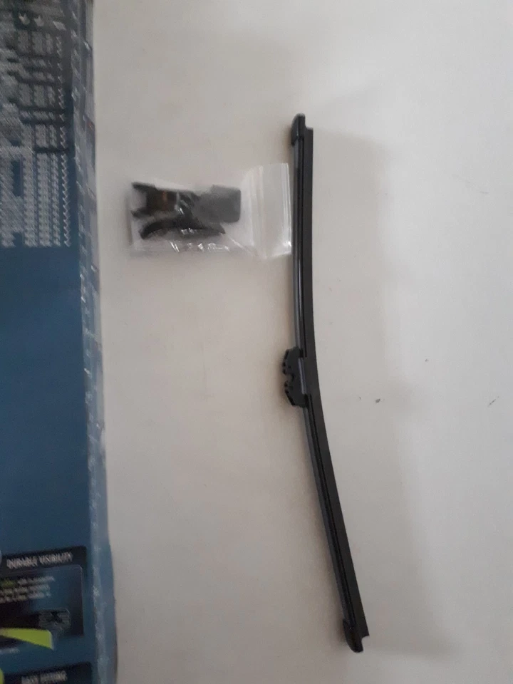 1 Balai d'essuie-glace Arrière 280mm sans cadre VALEO HR28 BMW série 1 VW GOLF 6 - Photo 3/4