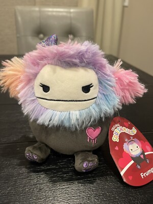 Squishmallows 5'' FRUMPY the Bigfoot Valentine s Day 2025 Black With Pink Heart