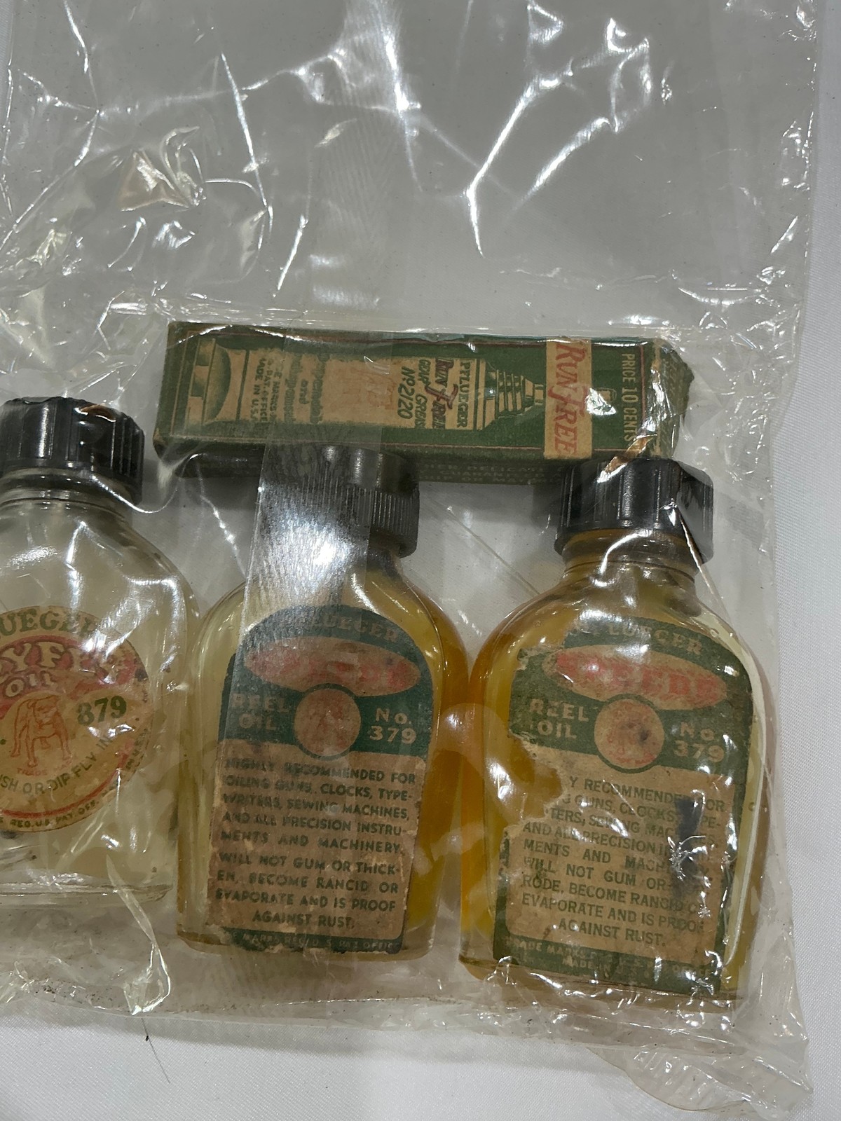 Vintage Pflueger Fly Reel Oil set