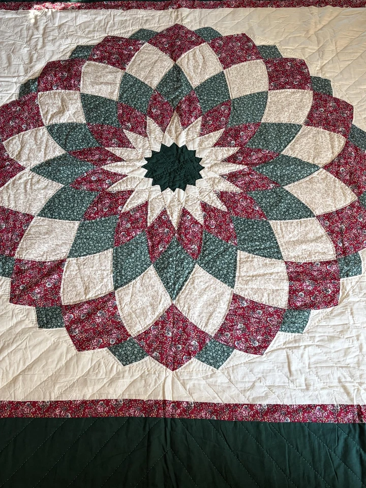 C&F Enterprises 被子套装 全/女王 Starburst 奖章 绿色 花卉 带 Sham — 第 3/4 张图片