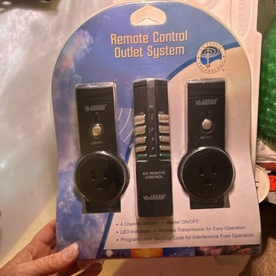 La Crosse Remote Control Outlet System Model RS-204U-BP 4 Channel BRAND NEW