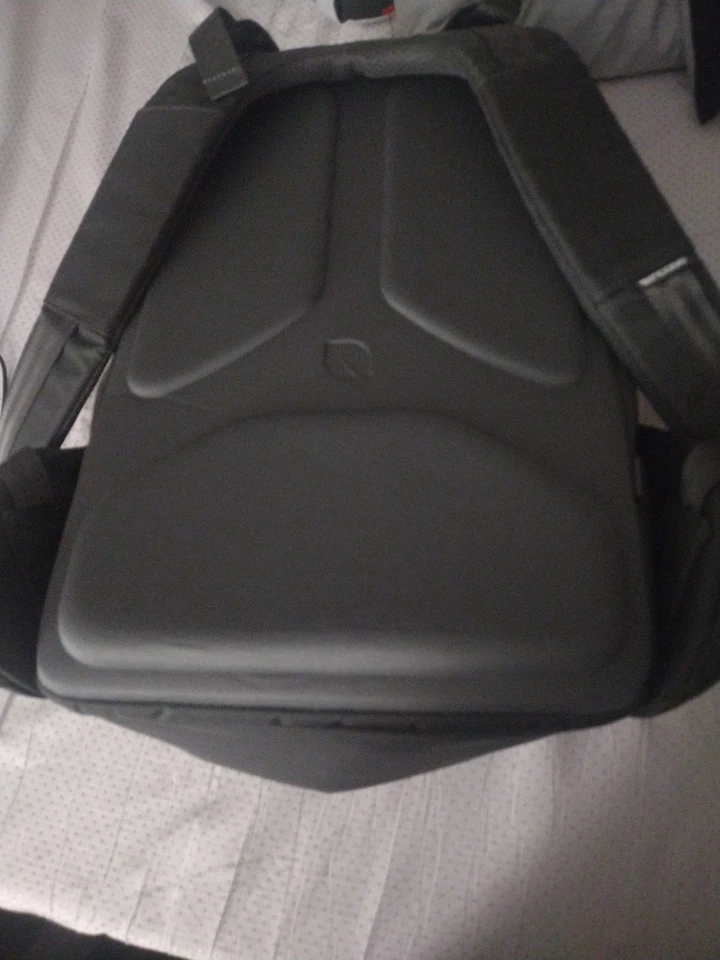 Mochila Incase Icon - verde musgo Foto 3 de 4