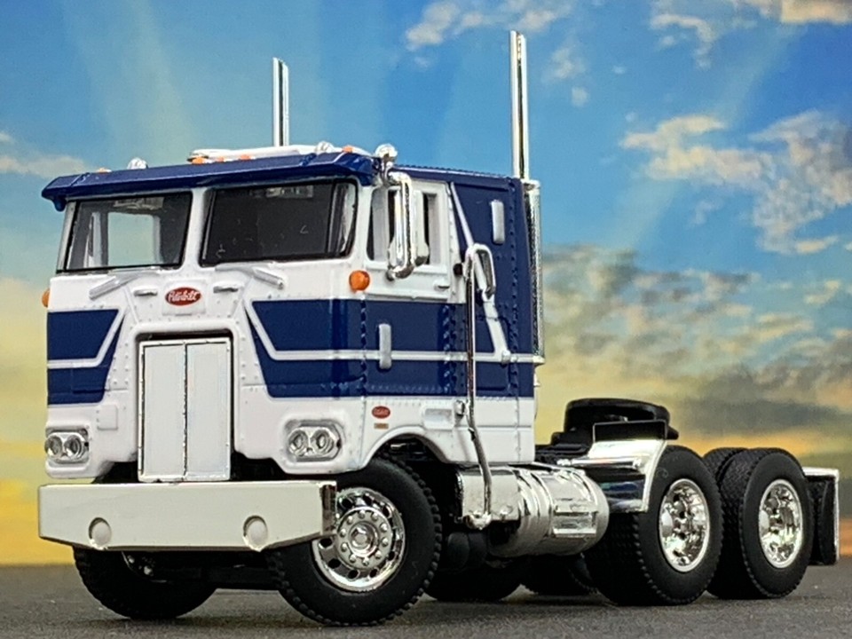 Tráiler A Escala 1/64 Peterbilt 352 COE Con Remolque Refrigerado Thermoking Vintage De 40 Greenstein Trucking Co. 1
