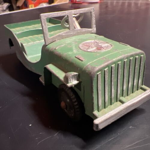 VINTAGE 1950'S METAL MASTERS GREEN ARMY JEEP TRUCK PRESSED STEEL COMPLETE