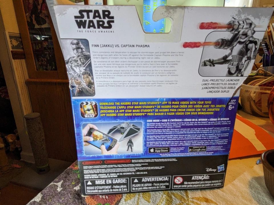 Star Wars Finn (Jakku) vs Captain Phasma 3.75" Figura Paquete de 2 Rogue One Totalmente Nuevo Foto 4 de 4