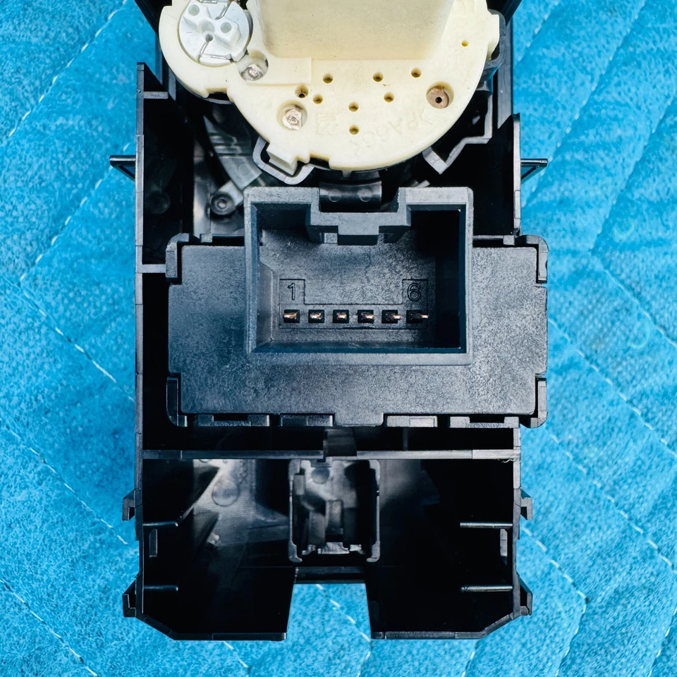 Interruptor de faros Ford Mustang GT 2005-2009 OEM 6R3T14K147BAW Foto 4 de 4