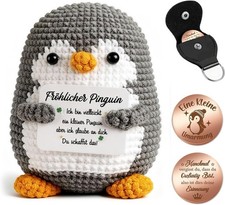 Handgeh&auml;kelter Pinguin Gl&uuml;cksbringer mit M&uuml;nze und Etui Geschenkidee Geburtstag