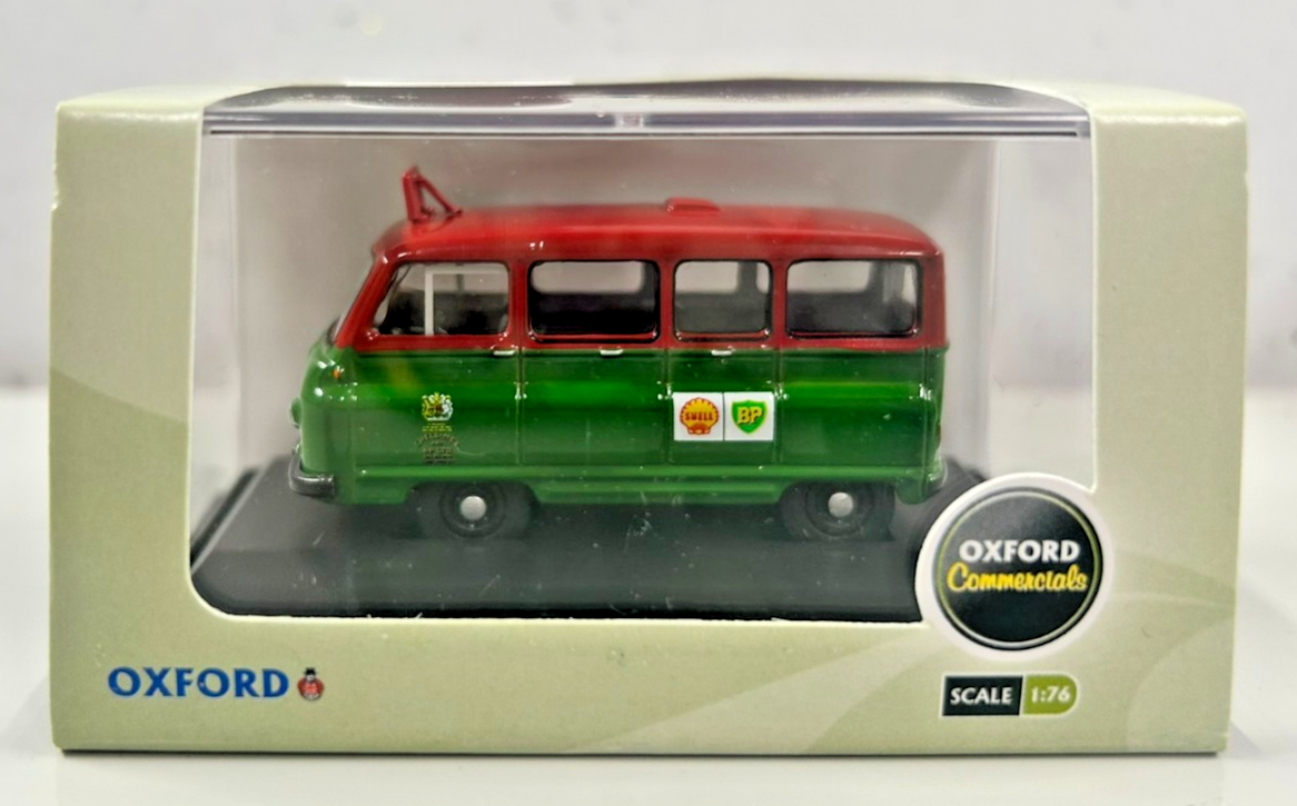 Oxford Diecast 76JA008 Shell Mex & BP Ltd Austin J2 Minibus - 1:76 Scale