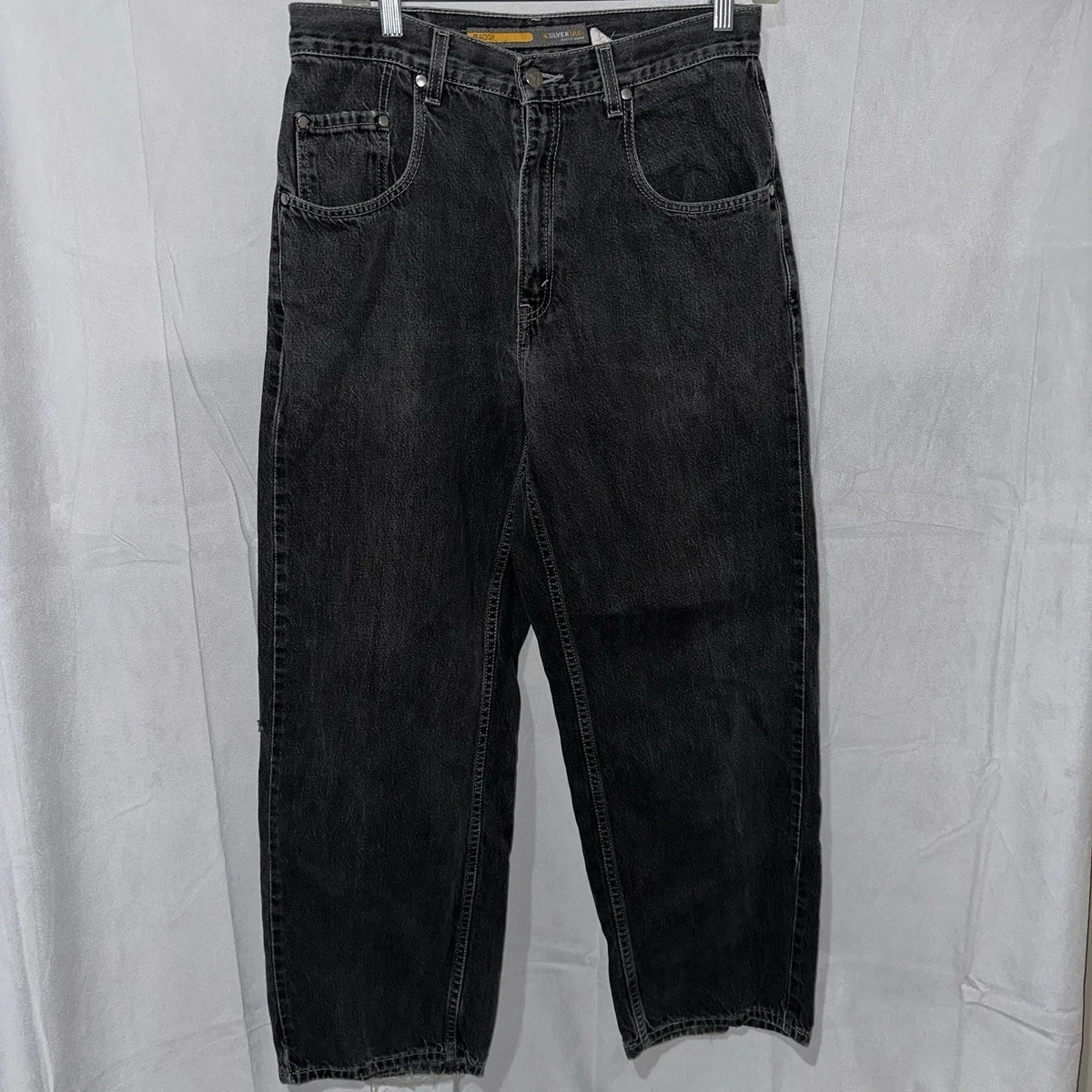 25+ Levi