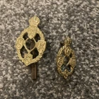 2 x WW2 - Royal Electrical & Mechanical Engineers - REME - Cap & Lapel Badge