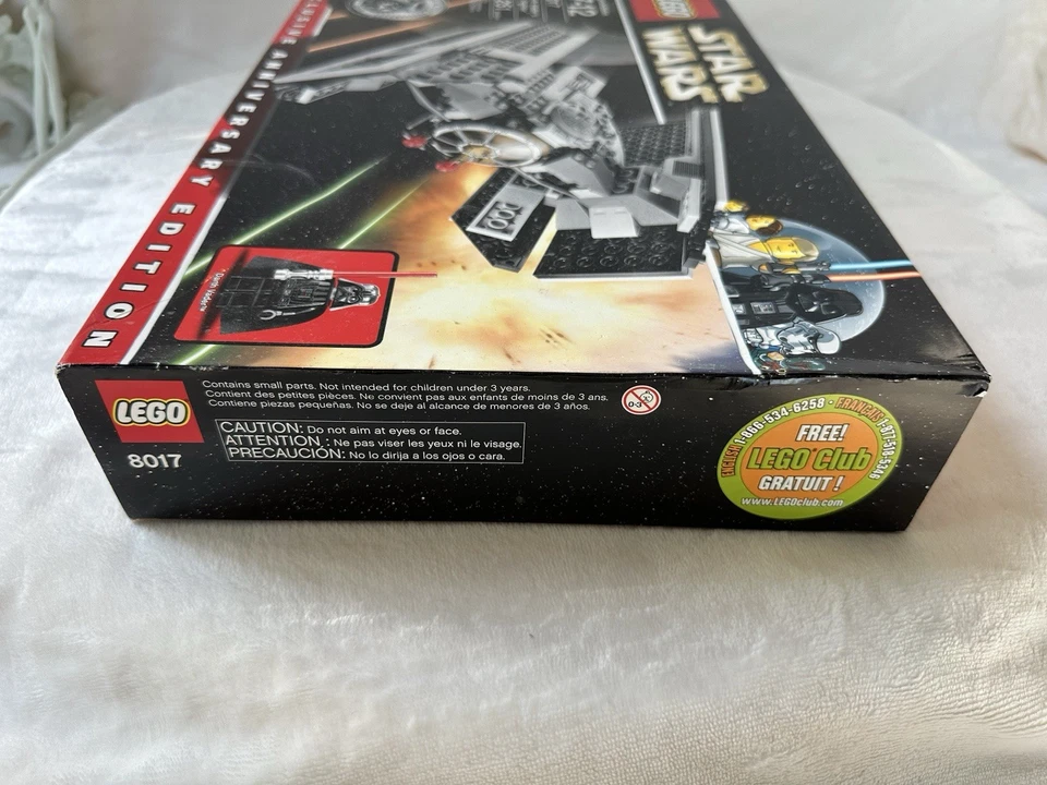 LEGO Star Wars: Darth Vader's Tie Fighter (8017) - Image 3 of 4