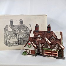 Department 56 Dickens Village Ashbury Inn 55557 Heritage Village Porcelain House