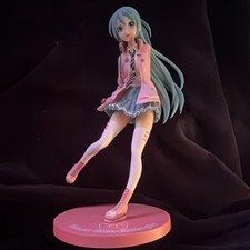 Hatsune Miku Vocaloid Figure DAMAGED